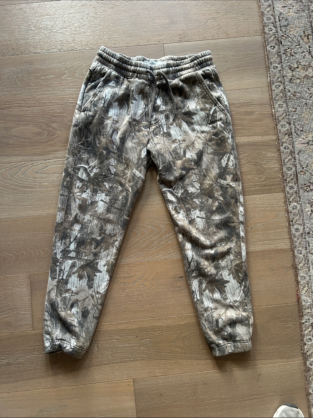 Hollister Camo Sweatpants Small